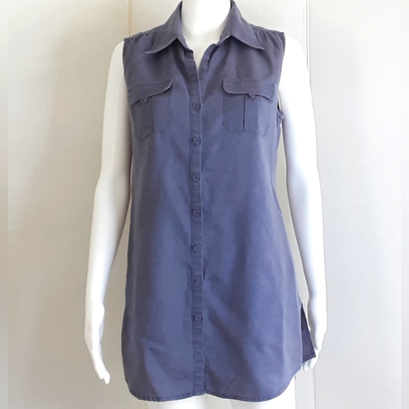 CAbi Tops - CAbi #262 Blue Linen Camp Shirt Button-Down Collared Tunic Sleeveless Sz S